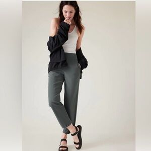 Athleta Endless High Rise Pant | Bali Green | Size 20 | Travel Work Stretch Pant